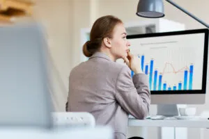 How to Finish 2025 Financially Strong